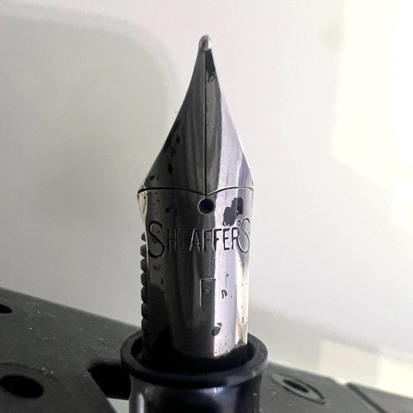 Sheaffer's Vintage Green Fountain Pen - Circa 1960's! - Picture 5 of 10